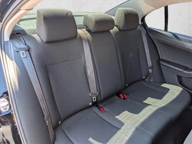 2015 Volkswagen Jetta 2.0L S