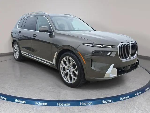 2025 BMW X7 xDrive40i