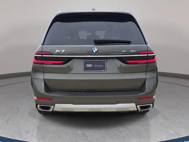 2025 BMW X7 xDrive40i