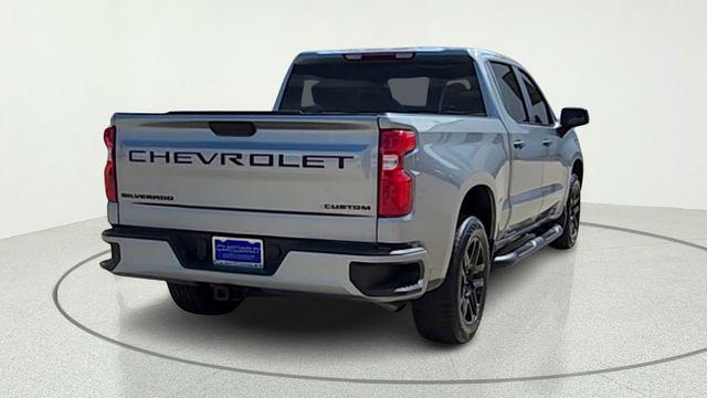 2024 Chevrolet Silverado 1500 2WD Crew Cab Short Bed Custom