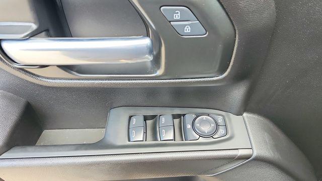 2024 Chevrolet Silverado 1500 2WD Crew Cab Short Bed Custom