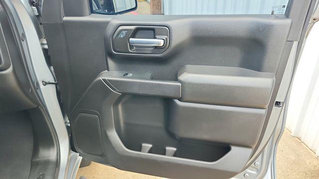 2024 Chevrolet Silverado 1500 2WD Crew Cab Short Bed Custom
