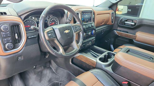 2022 Chevrolet Silverado 1500 4WD Crew Cab Short Bed High Country