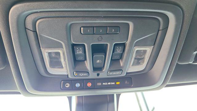 2022 Chevrolet Silverado 1500 4WD Crew Cab Short Bed High Country