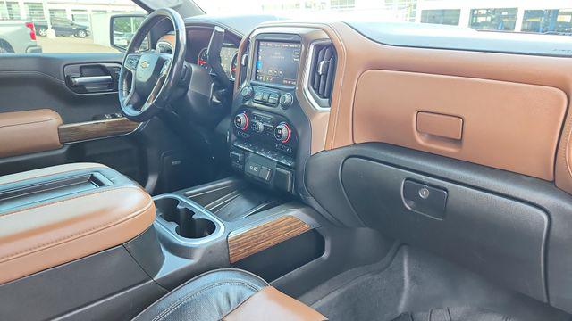 2022 Chevrolet Silverado 1500 4WD Crew Cab Short Bed High Country