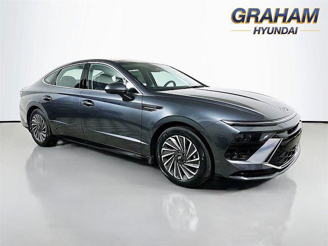 2026 Hyundai Sonata Hybrid