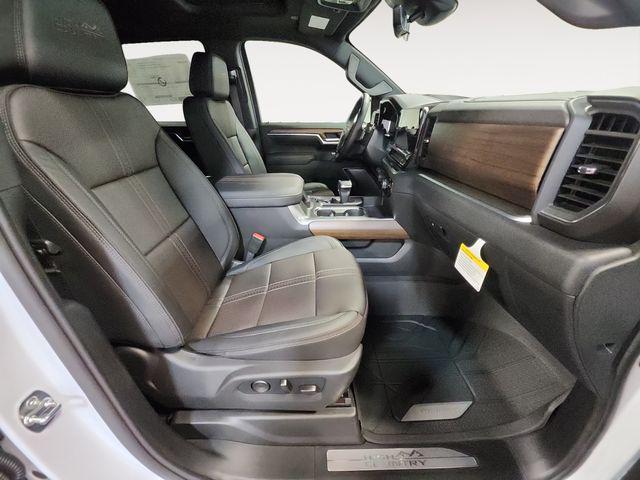 2026 Chevrolet Silverado 1500 4WD Crew Cab Short Bed High Country