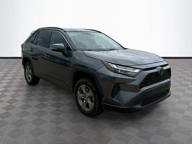 2024 Toyota RAV4 XLE FWD's photo