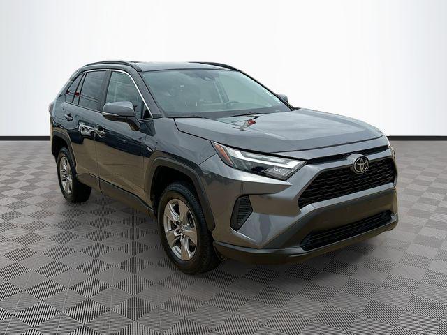 2024 Toyota RAV4 XLE FWD's photo