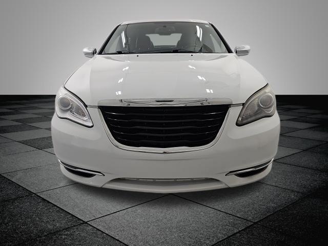 2012 Chrysler 200 Limited