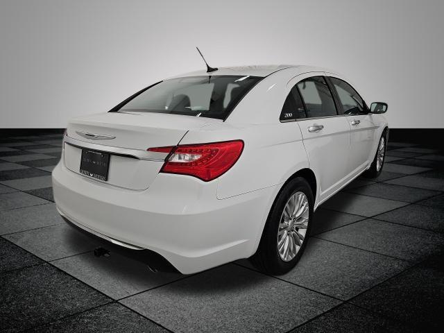 2012 Chrysler 200 Limited