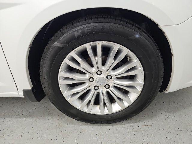 2012 Chrysler 200 Limited