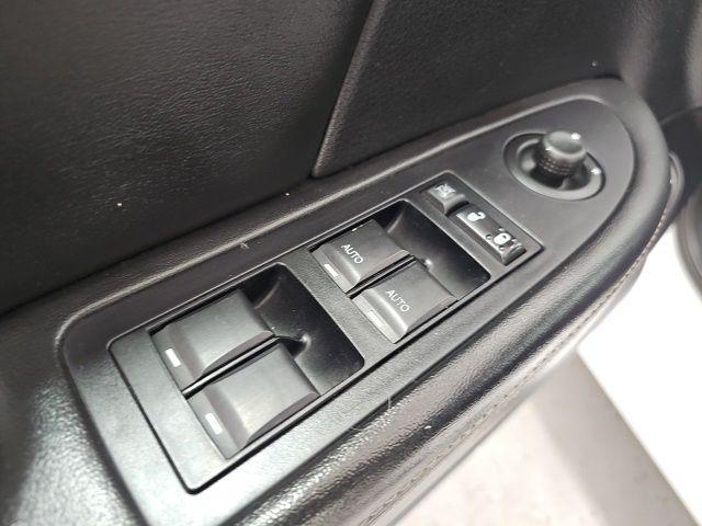2012 Chrysler 200 Limited