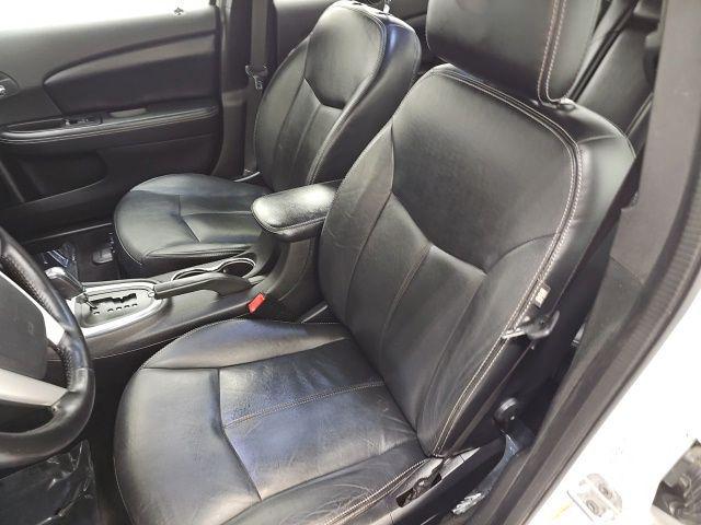2012 Chrysler 200 Limited