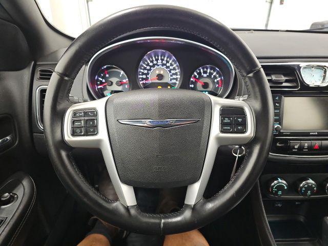 2012 Chrysler 200 Limited