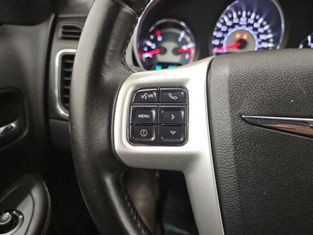 2012 Chrysler 200 Limited