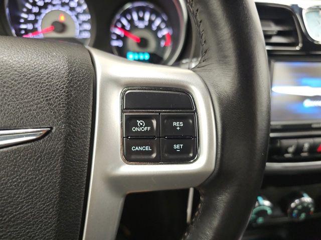 2012 Chrysler 200 Limited