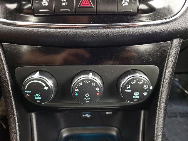 2012 Chrysler 200 Limited