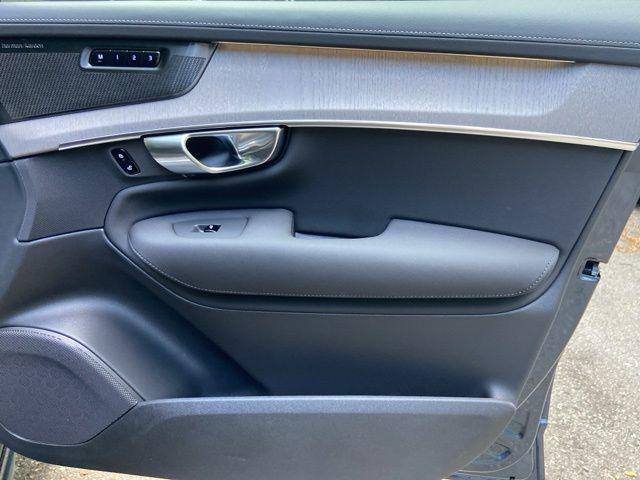 2026 Volvo XC90 Plug-In Hybrid Ultra, T8 AWD, Electric/Gasoline, Bright, 6 Seats