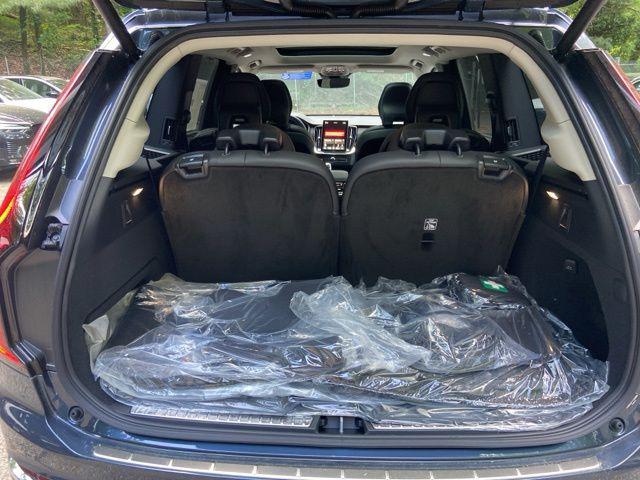 2026 Volvo XC90 Plug-In Hybrid Ultra, T8 AWD, Electric/Gasoline, Bright, 6 Seats