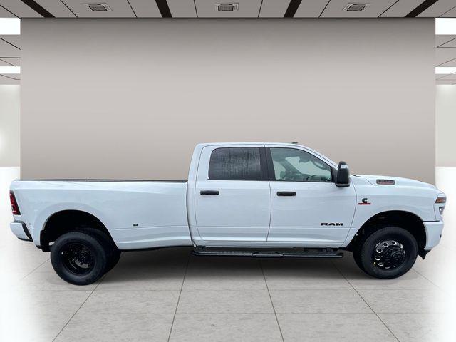 2026 Ram 3500 Big Horn Crew Cab 4x4 8' Box
