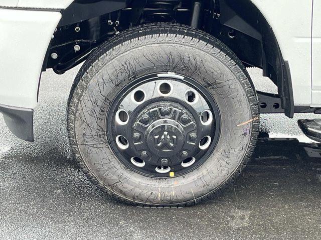 2026 Ram 3500 Big Horn Crew Cab 4x4 8' Box