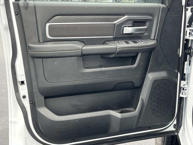 2026 Ram 3500 Big Horn Crew Cab 4x4 8' Box