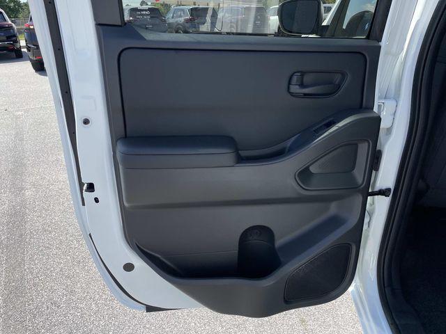 2026 Nissan Frontier Crew Cab SV 4x2