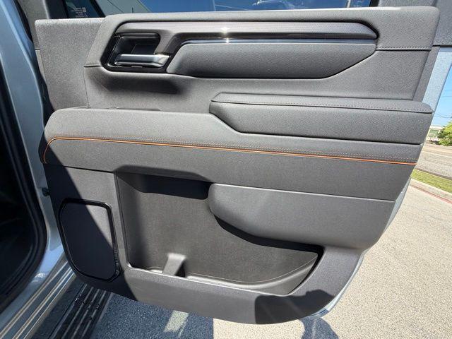 2026 GMC Sierra 2500HD Crew Cab, Standard Bed, AT4, 4WD