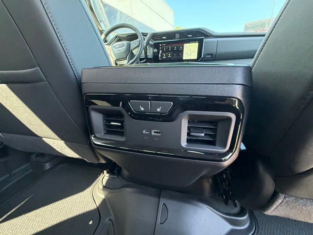 2026 GMC Sierra 2500HD Crew Cab, Standard Bed, AT4, 4WD