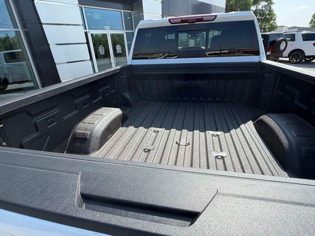 2026 GMC Sierra 2500HD Crew Cab, Standard Bed, AT4, 4WD