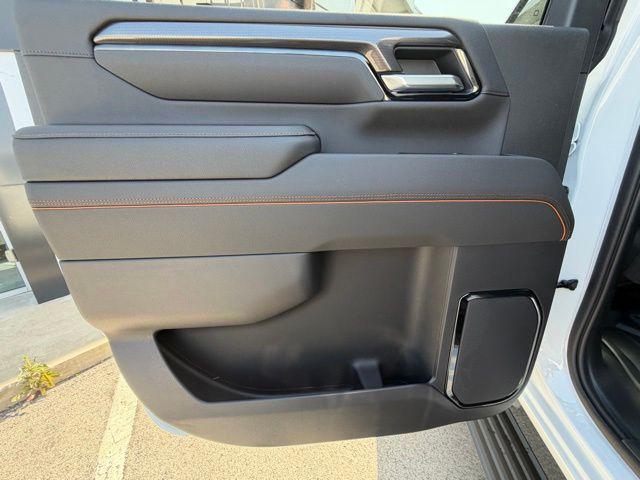2026 GMC Sierra 2500HD Crew Cab, Standard Bed, AT4, 4WD
