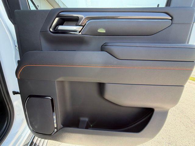 2026 GMC Sierra 2500HD Crew Cab, Standard Bed, AT4, 4WD