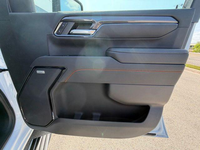2026 GMC Sierra 2500HD Crew Cab, Standard Bed, AT4, 4WD