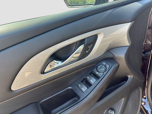 2021 Chevrolet Traverse AWD LT Cloth