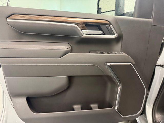 2026 Chevrolet Silverado 3500HD Crew Cab, Long Bed, LT Dual Rear Wheel, RWD