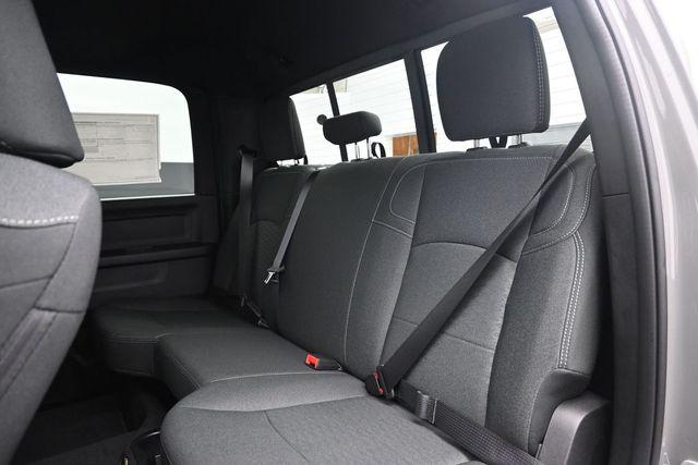 2026 Ram 2500 Black Express Crew Cab 4x4 6'4" Box