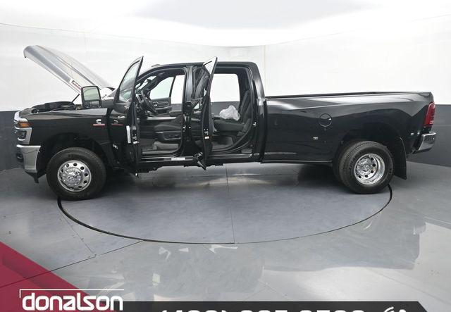 2026 Ram 3500 Lone Star Crew Cab 4x4 8' Box