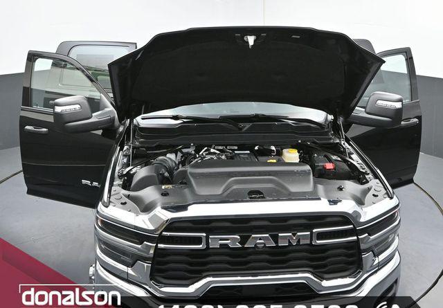 2026 Ram 3500 Lone Star Crew Cab 4x4 8' Box