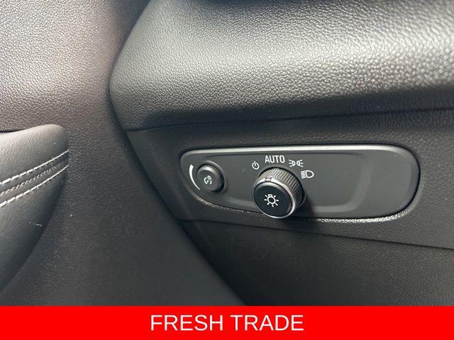 2021 Buick Envision FWD Essence