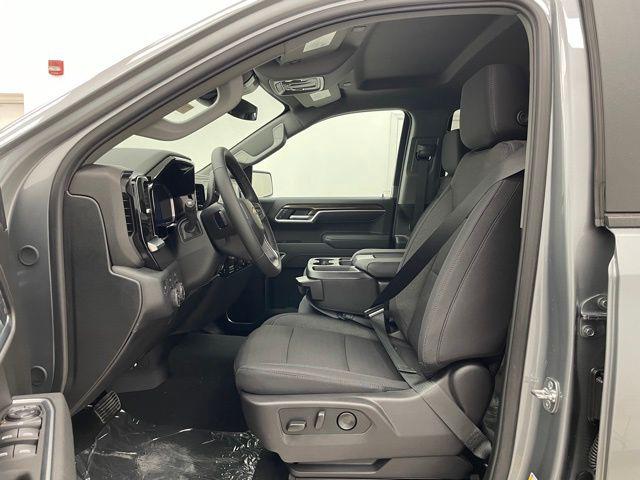 2026 Chevrolet Silverado 1500 4WD Crew Cab Short Bed LT with 2FL