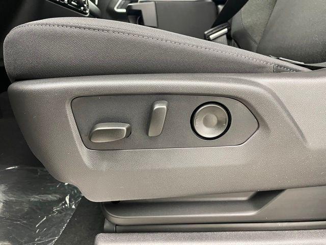 2026 Chevrolet Silverado 1500 4WD Crew Cab Short Bed LT with 2FL
