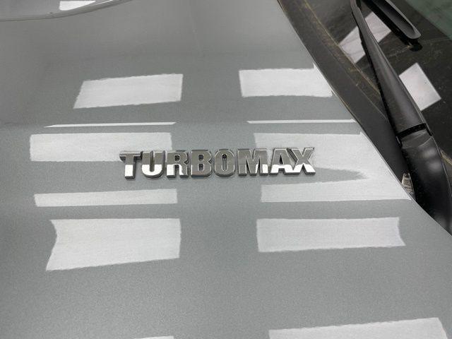 2026 Chevrolet Silverado 1500 4WD Crew Cab Short Bed LT with 2FL