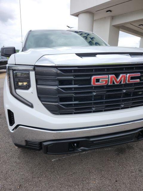 2023 GMC Sierra 1500 4WD Crew Cab Short Box Pro