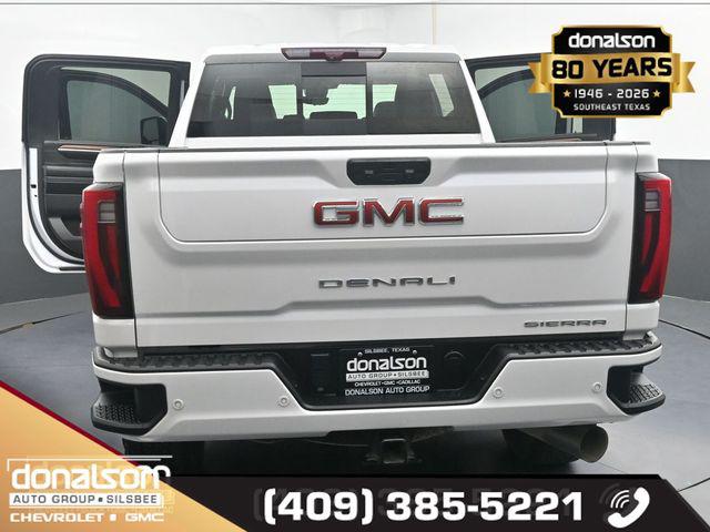 2024 GMC Sierra 2500HD 4WD Crew Cab Standard Bed Denali