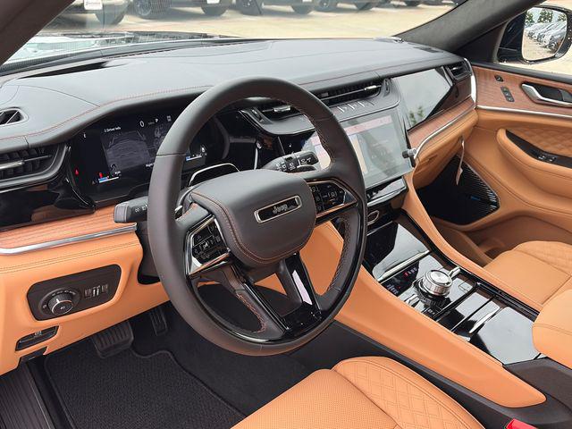 2026 Jeep Grand Cherokee Summit 4x4