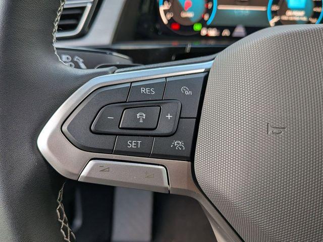 2026 Volkswagen Atlas Cross Sport SE with Technology