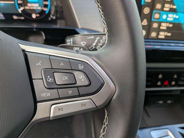 2026 Volkswagen Atlas Cross Sport SE with Technology