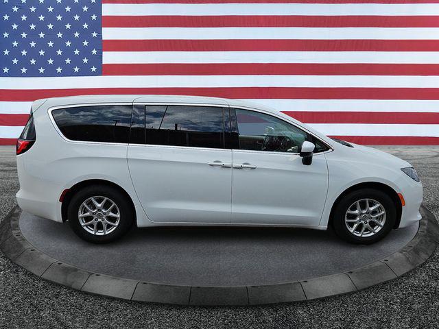 2023 Chrysler Voyager LX 2023 Chrysler Voyager LX