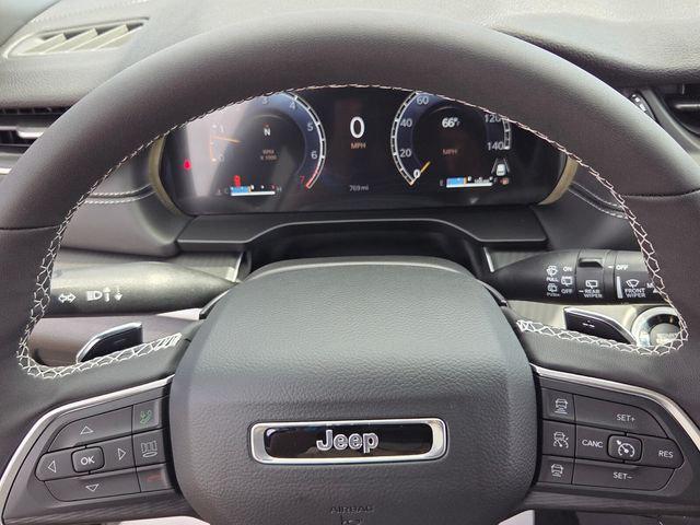 2025 Jeep Grand Cherokee Altitude X 4x2